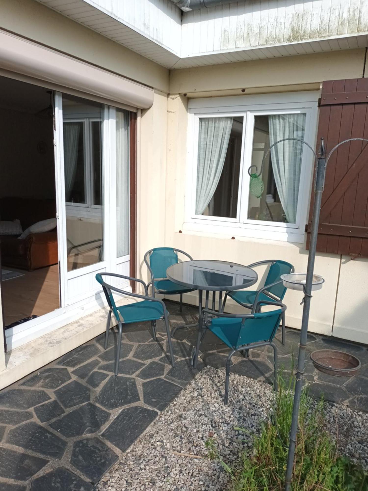 Maison Alcema Карентан Екстериор снимка